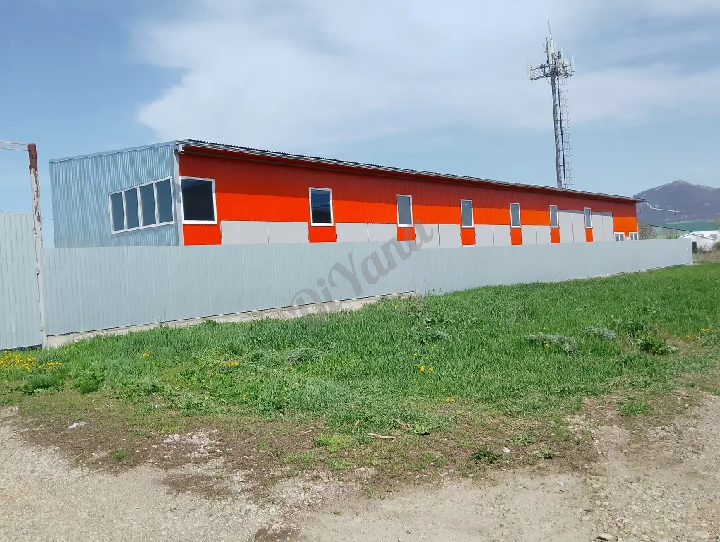 Продам базу пл.2800 кв.м, 1 га, г. Лермонтов, ул. Промышленная 1