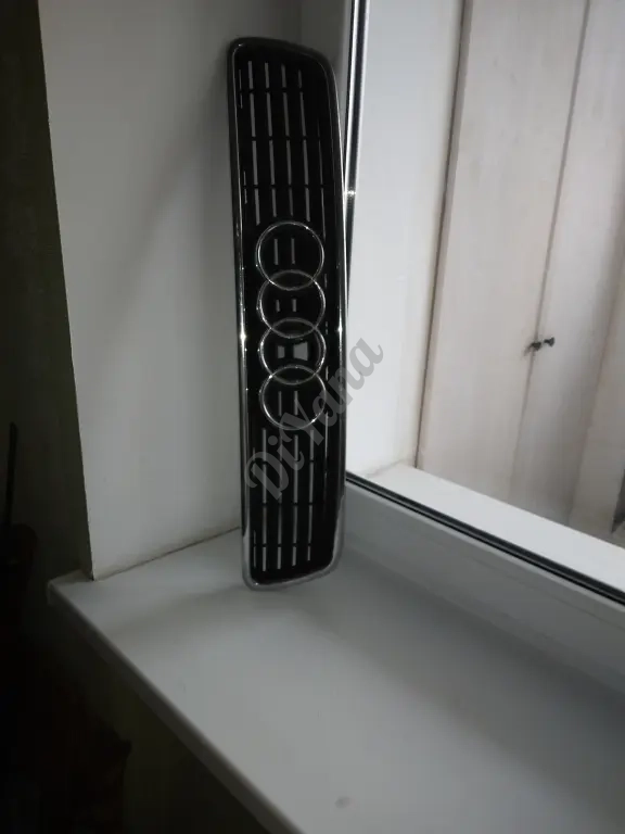 Решетка радиатора audiA4